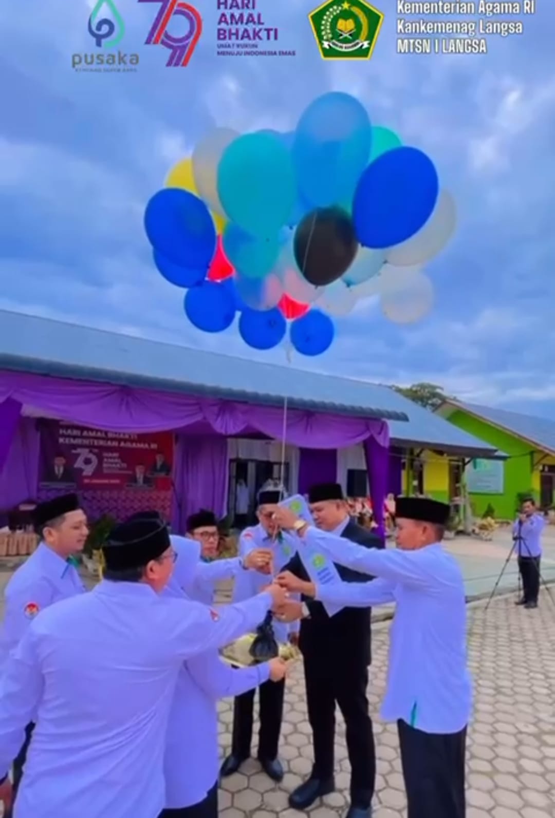 Pelepasan Balon Udara dalam rangka memperingati HAB Kemenag Kota Langsa